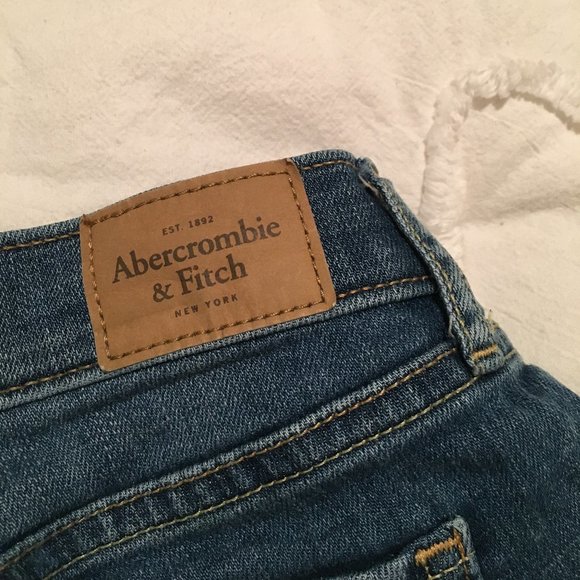 Abercrombie and Fitch denim shorts - Picture 5 of 5